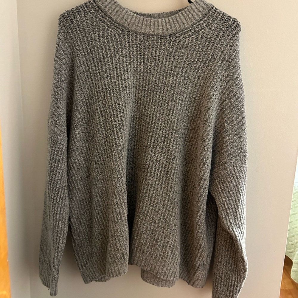 Cozy Chunky Knit Crewneck Sweater - Gray